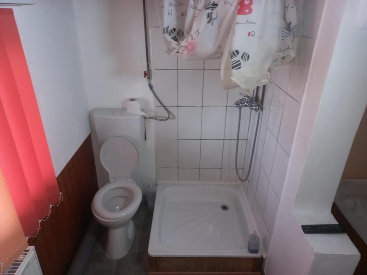 Double Room With Private Bathroom By Osteria Constantino 特尔戈维什泰 外观 照片